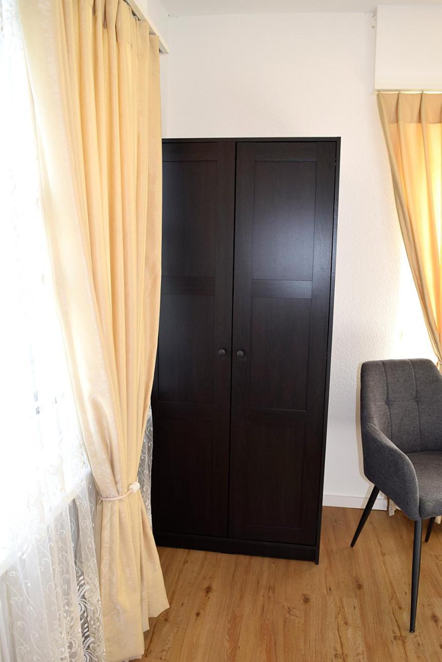 Hotel Restaurant Krebs Гренхен Экстерьер фото
