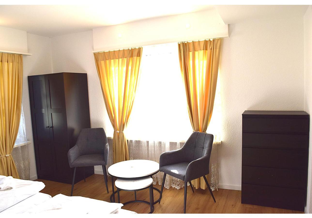 Hotel Restaurant Krebs Гренхен Экстерьер фото